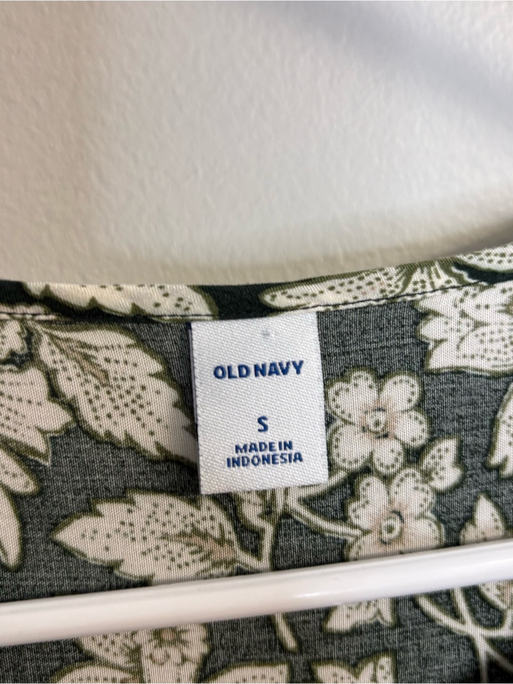Old Navy Black Floral Tiered Long-Sleeve Dress - Picture 5 of 6